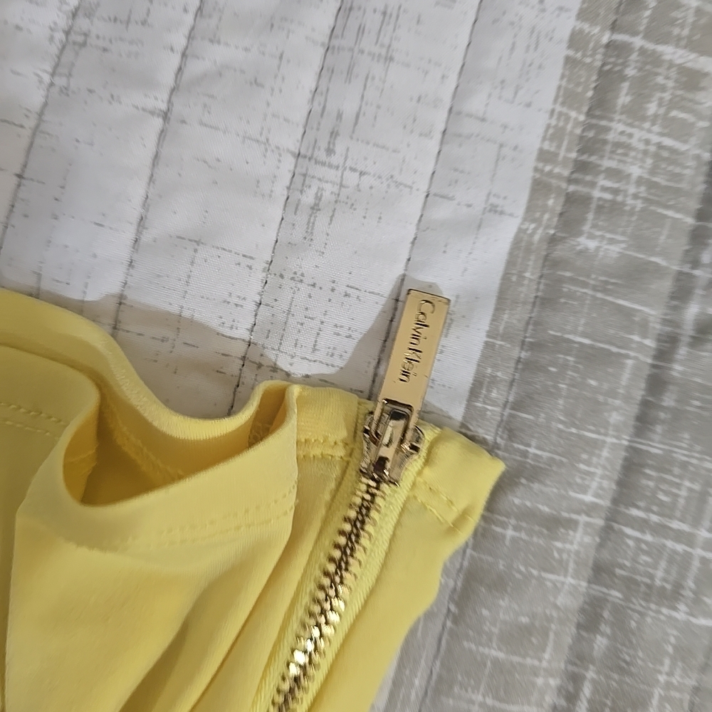 Calvin Klein Yellow Sleeveless Top - Picture 7 of 8